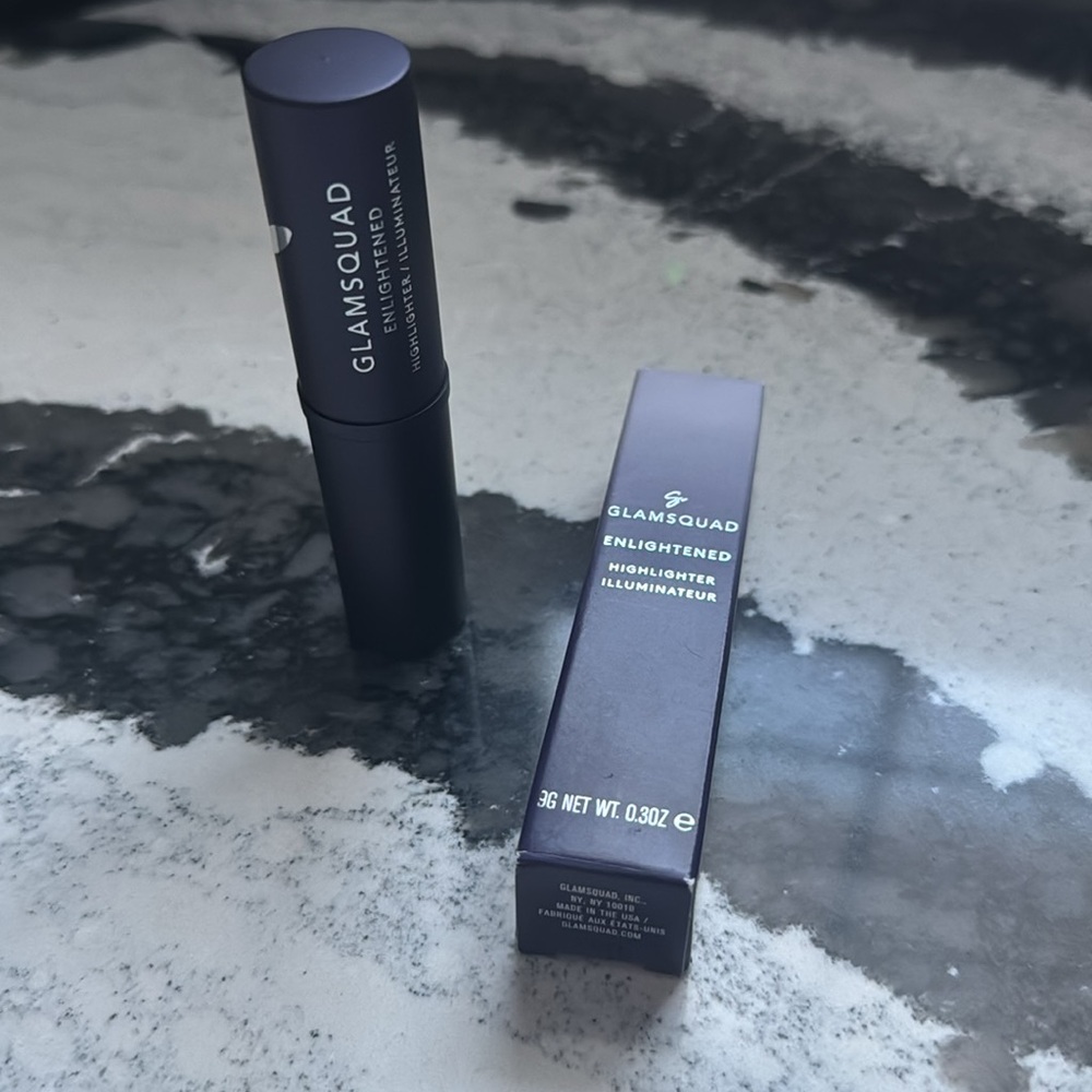 NIB GLAMSQUAD ENLIGHTENED HIGHLIGHTER